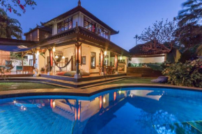Villa Blue - 4BR authentic and atypical villa in Seminyak